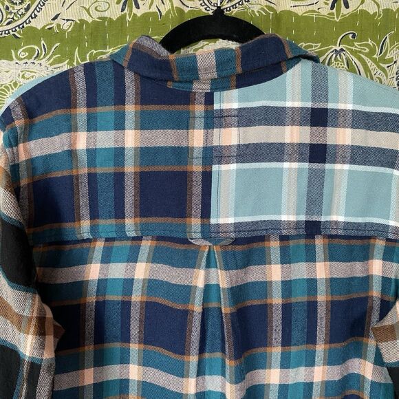 Rails Heathrow Mixed Plaid Brando Button Down Shirt Size Medium - Picture 11 of 16